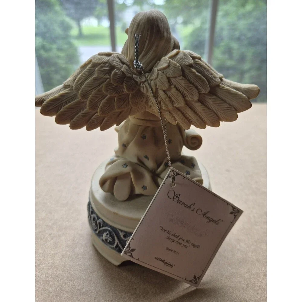 Sarah's Angels Taylor Musical Figurine #30893 Ave Maria Praying Angel Vintage